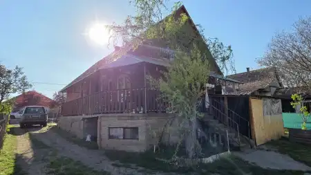 eladó családi ház, Délegyháza