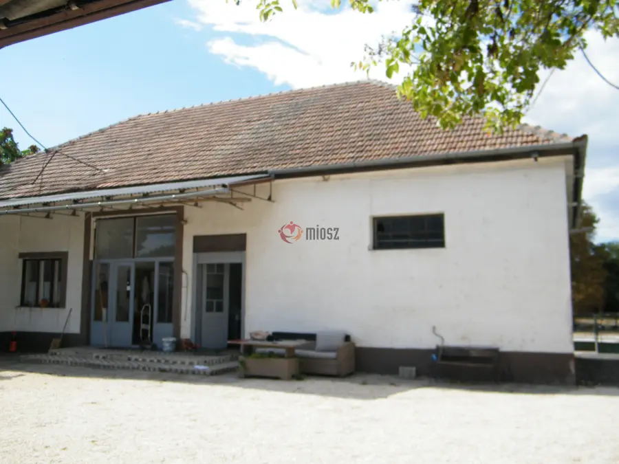 eladó családi ház, Dömsöd