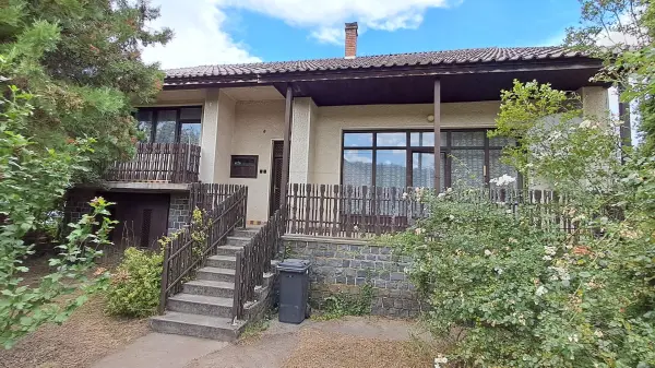 Eladó családi ház, Dorogháza 3 szoba 148 m² 34.9 M Ft