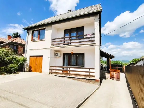 Eladó családi ház, Drégelypalánk 6 szoba 184 m² 49.9 M Ft