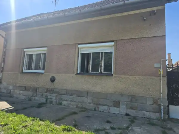 Eladó családi ház, Drégelypalánk 4 szoba 120 m² 14.9 M Ft