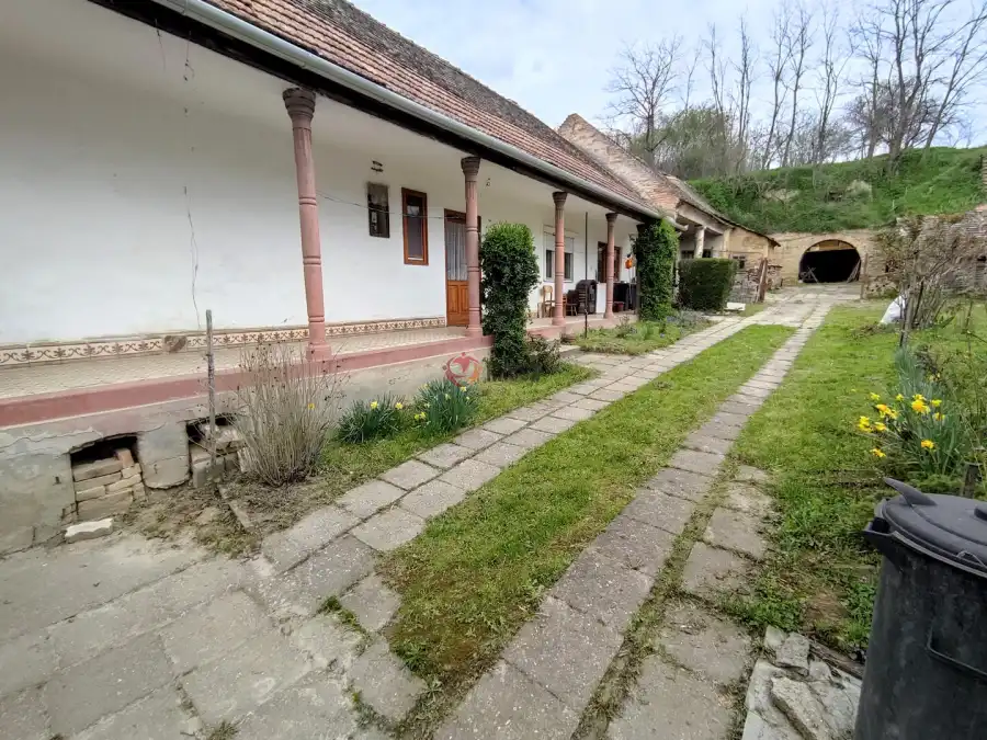 eladó családi ház, Dunaszekcső