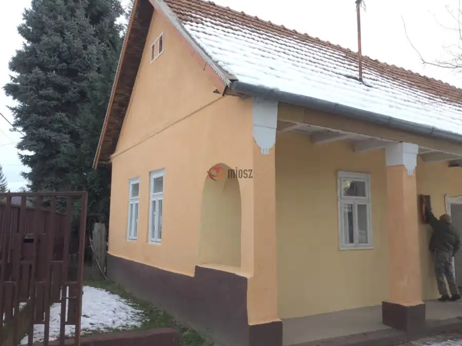 eladó családi ház, Ecséd