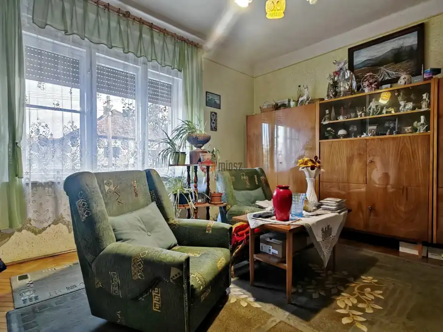 eladó családi ház, Eger