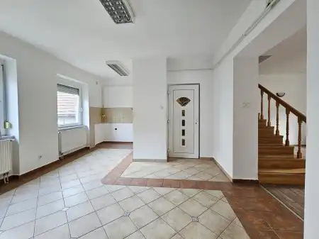 eladó családi ház, Eger