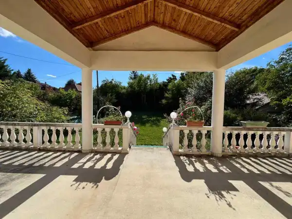 Eladó családi ház, Eger 4 szoba 270 m² 149.9 M Ft