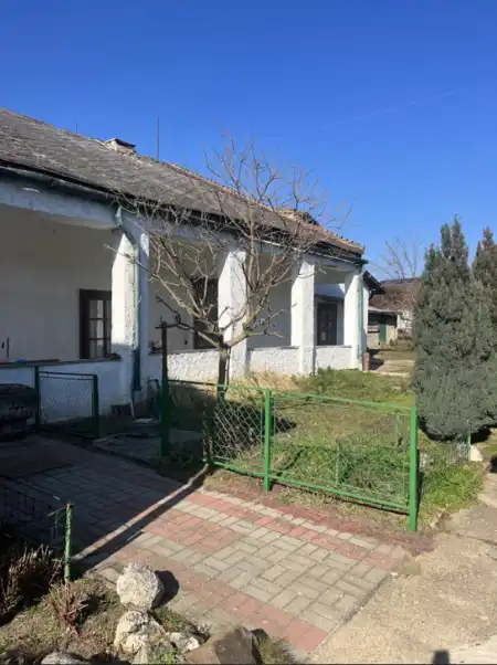 eladó családi ház, Ercsi