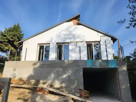 eladó családi ház, Érd