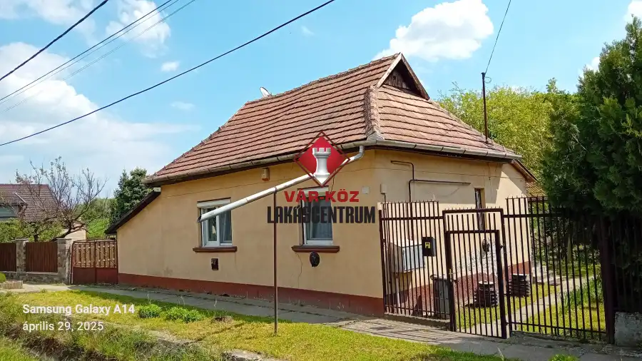 eladó családi ház, Érd