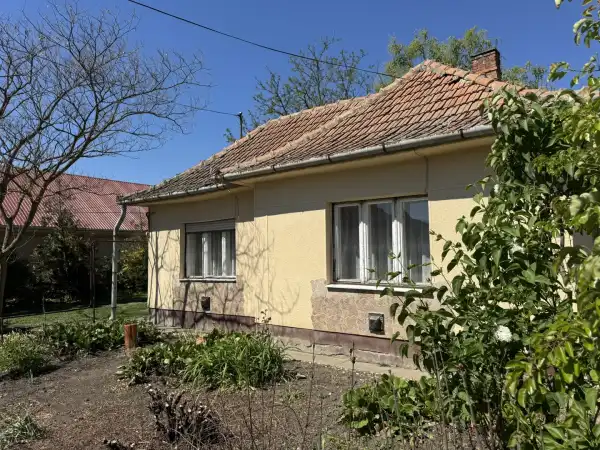 Eladó családi ház, Erk 2 szoba 62 m² 14.9 M Ft