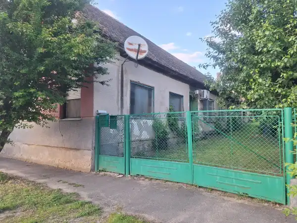 Eladó családi ház, Erzsébet 4 szoba 130 m² 19.99 M Ft