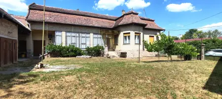 eladó családi ház, Galgahévíz