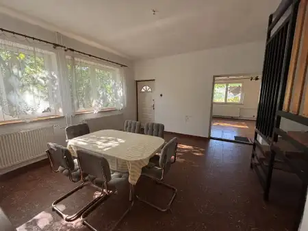 eladó családi ház, Göd