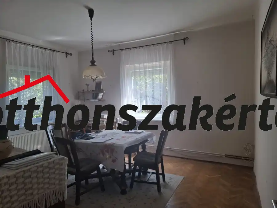 eladó családi ház, Gödöllő