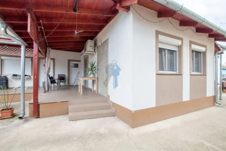 eladó családi ház, Gyál