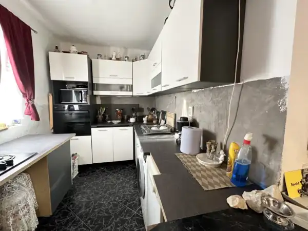 Eladó családi ház, Győrszentiván 2+1 szoba 100 m² 125 M Ft
