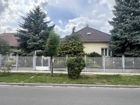 eladó családi ház, Gyula