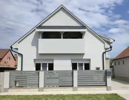 eladó családi ház, Hajdúszoboszló