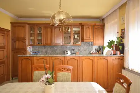 eladó családi ház, Halásztelek