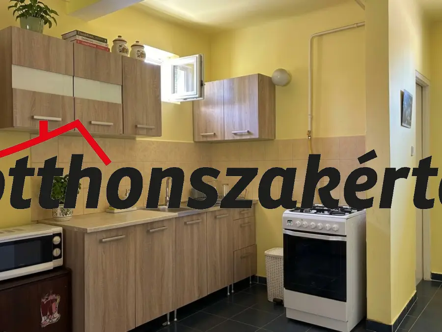 eladó családi ház, Hatvan