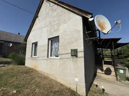 eladó családi ház, Herencsény