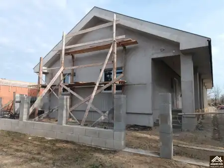 eladó családi ház, Hernád