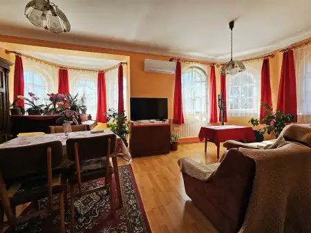 eladó családi ház, Heves