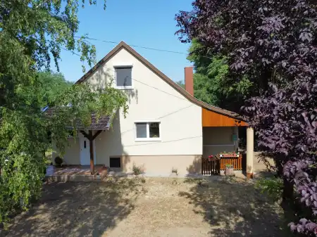 eladó családi ház, Heves