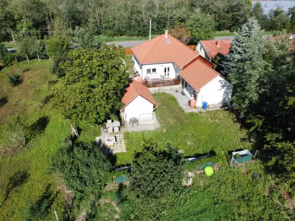 Eladó családi ház, Heves 2 szoba 65 m² 55 M Ft