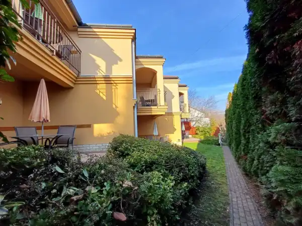 Eladó családi ház, Hévíz 18 szoba 549 m² 323.595 M Ft