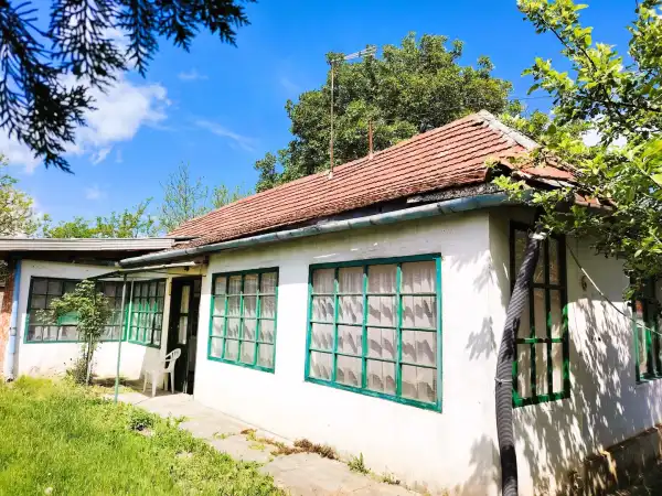 Eladó családi ház, Hont 2 szoba 57 m² 9.9 M Ft