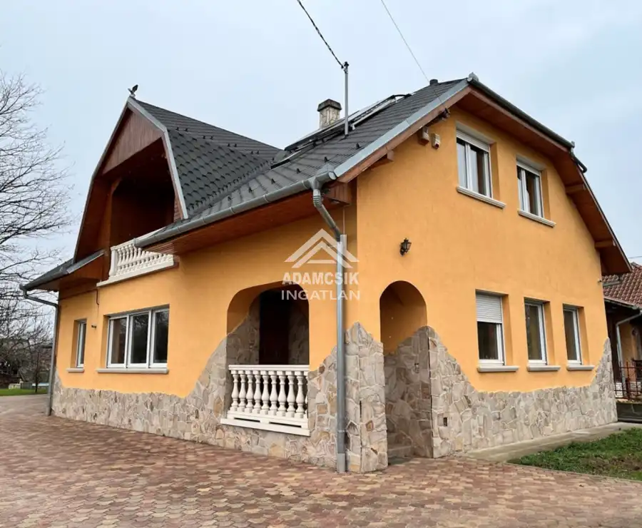 eladó családi ház, Inárcs