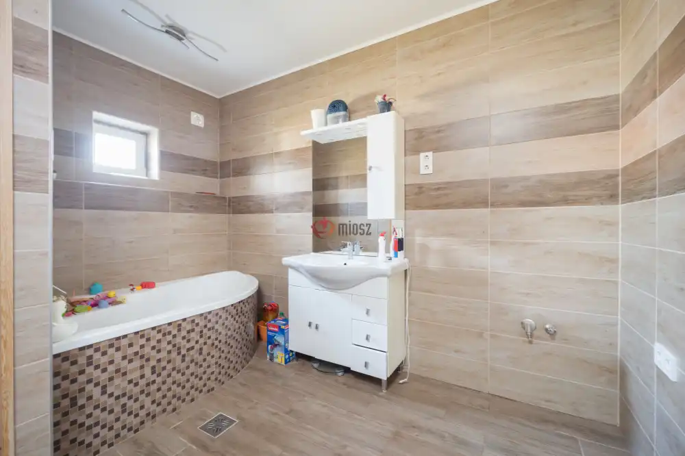 Pest megye - Ipolytölgyes