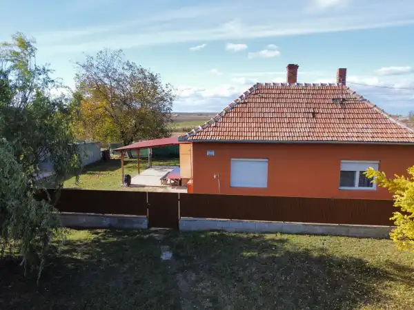 Eladó családi ház, Jászapáti 2 szoba 90 m² 28.9 M Ft