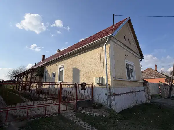 Eladó családi ház, Kacorlak 3 szoba 85 m² 35 M Ft