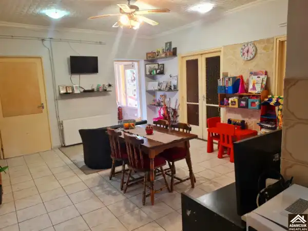 Eladó családi ház, Kakucs 2+1 szoba 85 m² 46.6 M Ft