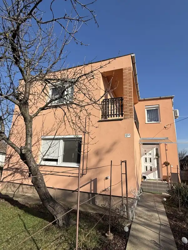 Eladó családi ház, Karcag 4+1 szoba 230 m² 69.9 M Ft