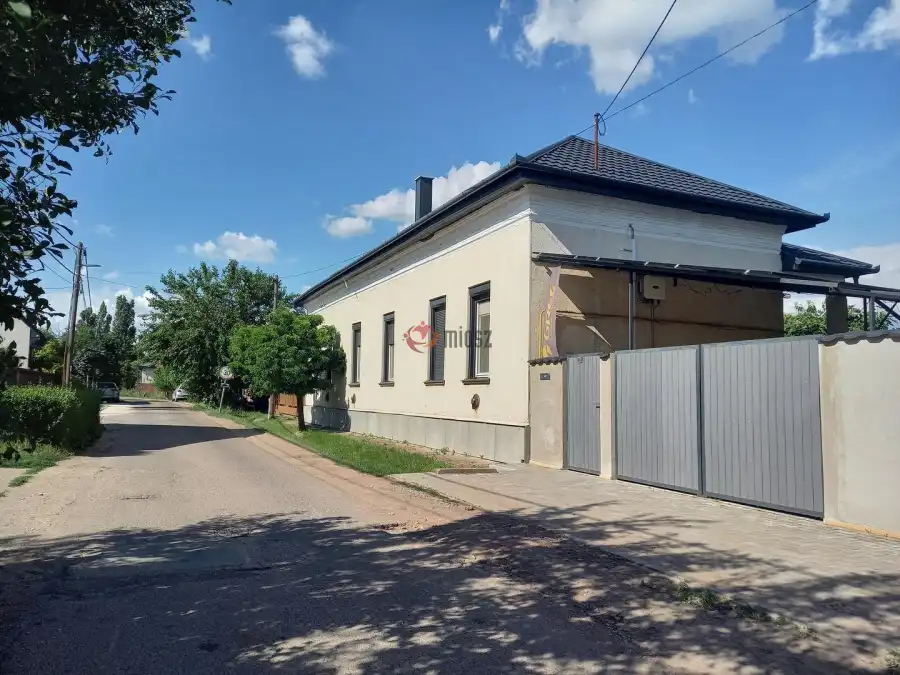 eladó családi ház, Karcag