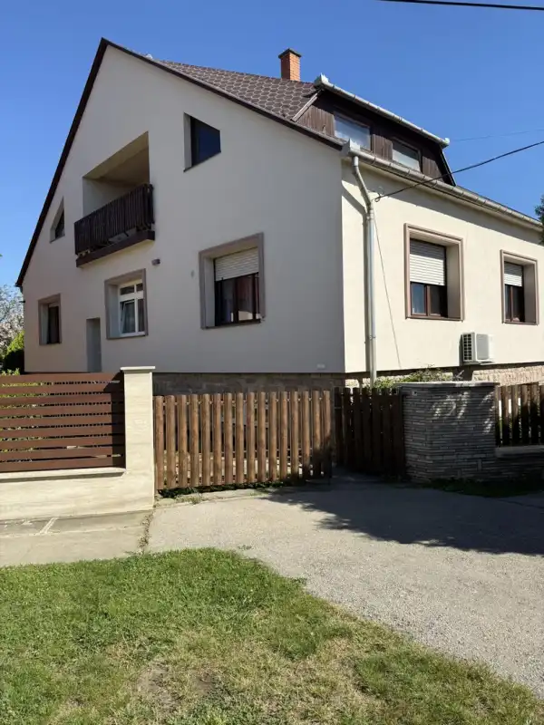 Eladó családi ház, Kartal 5 szoba 180 m² 85 M Ft