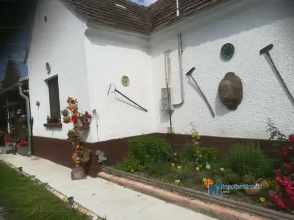 Eladó családi ház, Kerkabarabás 2+1 szoba 80 m² 28 M Ft