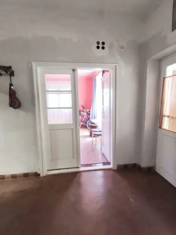Eladó családi ház, Kisapostag 2+1 szoba 80 m² 29.9 M Ft