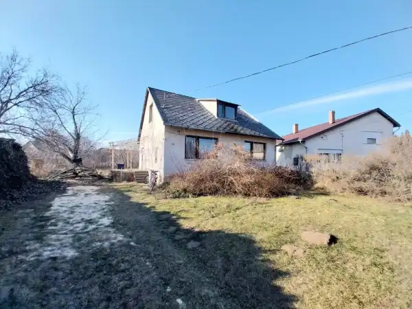 Eladó családi ház, Kisbér 3 szoba 103 m² 30.7 M Ft