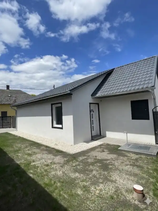 Eladó családi ház, Kiskunlacháza 3 szoba 54 m² 37 M Ft