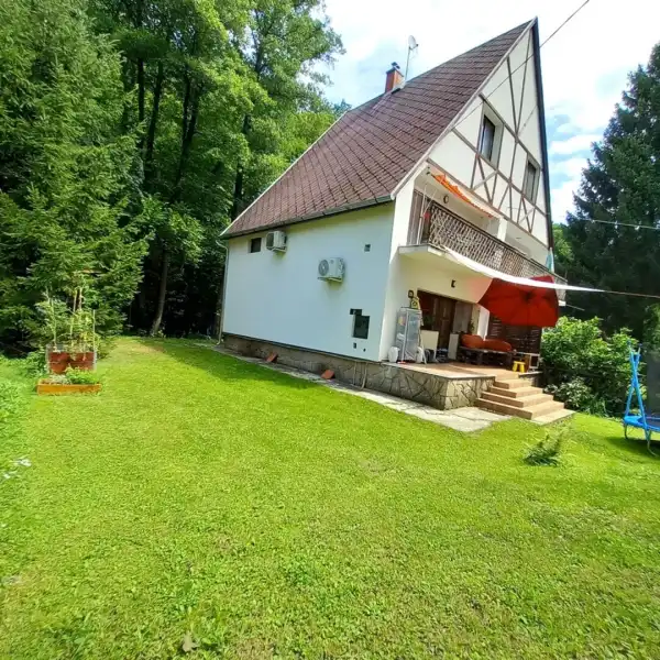Eladó családi ház, Kismaros 3+2 szoba 84 m² 56.9 M Ft