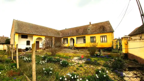 Eladó családi ház, Kölked 3 szoba 88 m² 19 M Ft