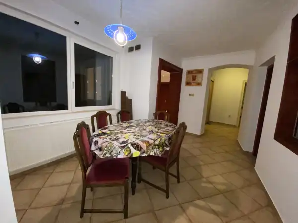 Eladó családi ház, Komárom 5 szoba 146 m² 54.9 M Ft