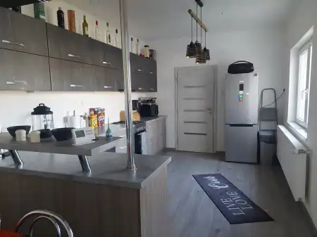 eladó családi ház, Komárom
