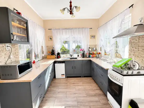 Eladó családi ház, Kömlő 2 szoba 87 m² 18.5 M Ft