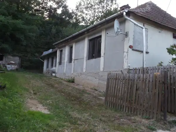Eladó családi ház, Komlóska 2 szoba 87 m² 9.6 M Ft