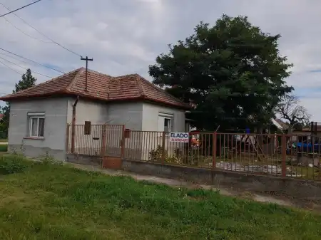 eladó családi ház, Lajosmizse